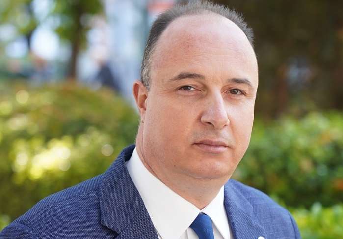 ΔΗΛΩΝΕΙ ΥΠΟΨΗΦΙΟΣ ΒΟΥΛΕΥΤΗΣ ΤΗΣ ΝΔ ΚΑΙ ΣΤΕΛΝΕΙ ΕΥΧΕΣ ΓΙΑ ΤΟ 2023