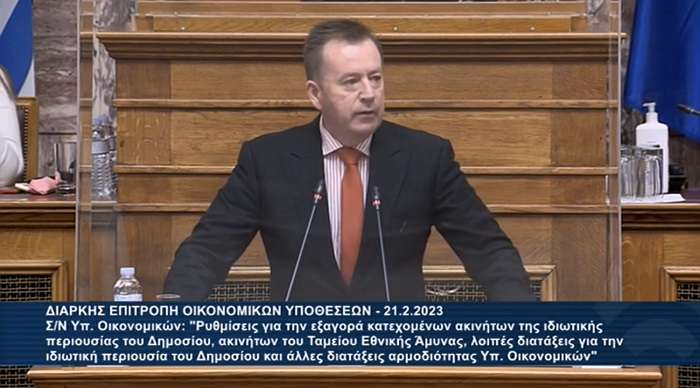 Ο Β. ΚΟΚΚΑΛΗΣ «ΣΤΡΙΜΩΞΕ» ΤΟΝ ΑΠ. ΒΕΣΥΡΟΠΟΥΛΟ ΣΤΗ ΒΟΥΛΗ ΓΙΑ ΤΟ ΙΔΙΟΚΤΗΣΙΑΚΟ ΣΕ ΚΟΥΛΟΥΡΑ – ΑΛΕΞΑΝΔΡΙΝΗ