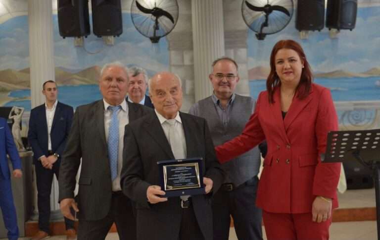 ΒΡΑΒΕΥΣΗ ΤΟΥ ΑΠΟΣΤΟΛΟΥ ΠΑΠΑΪΩΑΝΝΟΥ ΑΠΟ ΤΟ ΤΟΠΙΚΟ ΣΥΜΒΟΥΛΙΟ ΑΜΠΕΛΩΝΑ