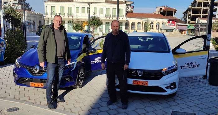 Ο ΔΗΜΟΣ ΤΥΡΝΑΒΟΥ ΠΑΡΕΛΑΒΕ ΔΥΟ ΝΕΑ ΕΠΙΒΑΤΗΓΑ ΟΧΗΜΑΤΑ