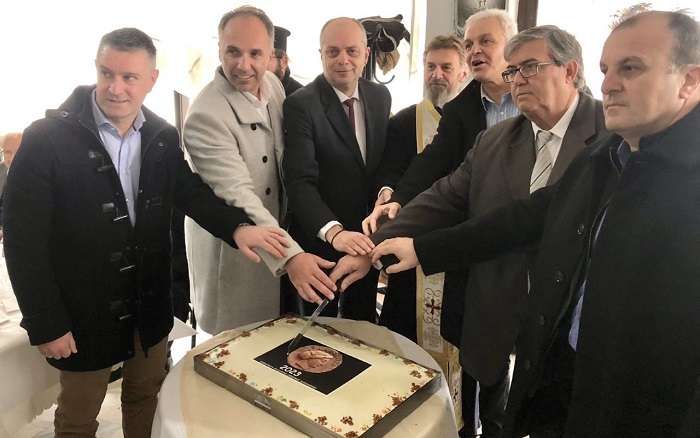 Η ΠΑΤΡΙΔΑ ΜΑΣ ΕΧΕΙ ΑΝΑΓΚΗ ΤΑ ΔΥΝΑΤΑ ΧΩΡΙΑ