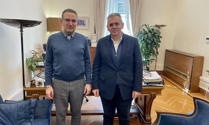 ΔΡΟΜΟΛΟΓΕΙΤΑΙ ΟΡΙΣΤΙΚΗ ΛΥΣΗ ΣΤΟ ΙΔΙΟΚΤΗΣΙΑΚΟ ΤΩΝ ΠΑΡΑΚΑΡΛΙΩΝ