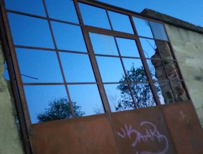 ΚΙΝΔΥΝΟΣ ΑΤΥΧΗΜΑΤΟΣ ΑΠΟ ΤΕΡΑΣΤΙΑ ΕΤΟΙΜΟΡΡΟΠΗ ΣΙΔΕΡΕΝΙΑ ΠΟΡΤΑ ΣΤΟΝ ΤΥΡΝΑΒΟ