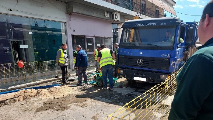 ΚΛΕΙΣΤΗ Η ΟΔΟΣ ΛΑΡΙΣΑΣ ΣΤΟΝ ΑΜΠΕΛΩΝΑ ΜΕΧΡΙ 5 ΑΠΡΙΛΙΟΥ ΓΙΑ ΕΡΓΑΣΙΕΣ ΕΓΚΑΤΑΣΤΑΣΗΣ ΑΓΩΓΟΥ ΦΥΣΙΚΟΥ ΑΕΡΙΟΥ