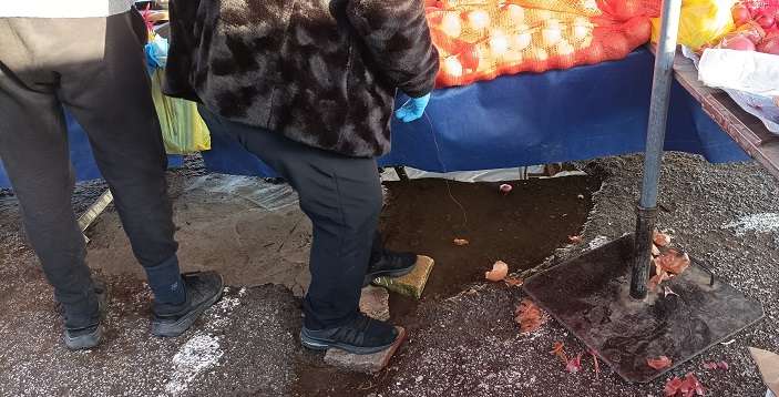 ΑΝΕΠΙΤΡΕΠΤΗ Η ΚΑΤΑΣΤΑΣΗ ΤΟΥ ΧΩΡΟΥ ΤΗΣ ΛΑΪΚΗΣ ΑΓΟΡΑΣ ΤΟΥ ΑΜΠΕΛΩΝΑ