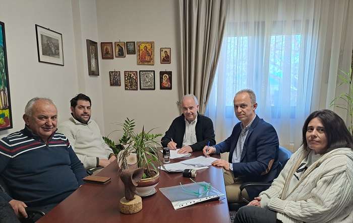 ΚΑΤΑΣΚΕΥΑΖΟΝΤΑΙ ΝΕΑ ΠΕΖΟΔΡΟΜΙΑ ΣΤΗΝ ΟΣΣΑ ΤΟΥ ΔΗΜΟΥ ΤΕΜΠΩΝ