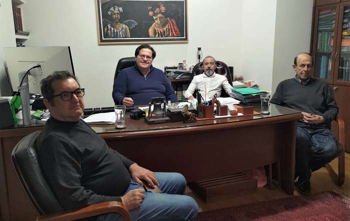 ΘΩΜΑΣ ΠΑΠΑΛΙΑΓΚΑΣ: ΟΙ ΝΕΦΡΟΠΑΘΕΙΣ ΠΡΩΤΟΠΟΡΟΙ ΣΤΗΝ ΕΚΣΤΡΑΤΕΙΑ ΓΙΑ ΤΙΣ ΜΕΤΑΜΟΣΧΕΥΣΕΙΣ