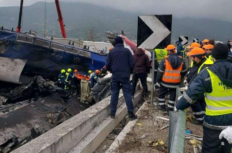 ΜΑΚΡΑΙΝΕΙ Η ΛΙΣΤΑ ΤΩΝ ΘΥΜΑΤΩΝ – ΣΤΟΥΣ 46 ΟΙ ΝΕΚΡΟΙ ΣΤΗΝ ΤΡΑΓΩΔΙΑ ΤΩΝ ΤΕΜΠΩΝ – ΣΗΜΕΡΑ ΣΤΟΝ ΑΝΑΚΡΙΤΗ Ο ΣΤΑΘΜΑΡΧΗΣ