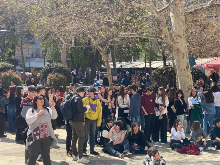ΜΕΓΑΛΗ ΣΥΝΑΥΛΙΑ ΟΡΓΗΣ ΓΙΑ ΤΟ ΕΓΚΛΗΜΑ ΤΩΝ ΤΕΜΠΩΝ ΣΤΗ ΛΑΡΙΣΑ