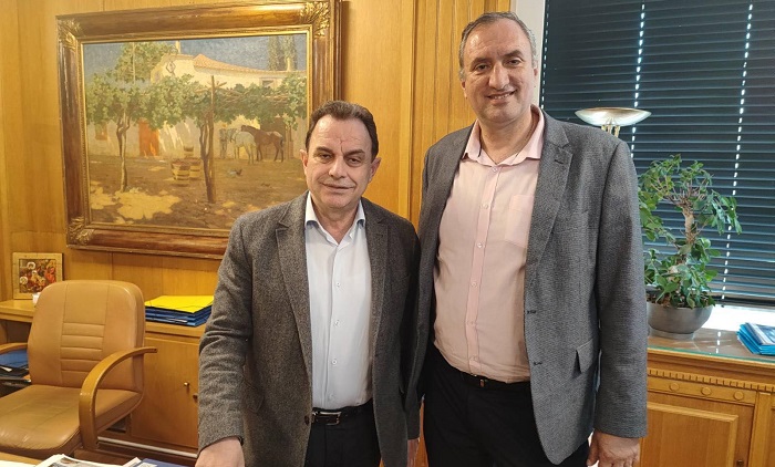 ΙΚΑΝΟΠΟΙΗΜΕΝΟΣ Ο ΔΗΜΑΡΧΟΣ ΤΥΡΝΑΒΟΥ ΓΙΑ ΤΙΣ ΕΝΙΣΧΥΣΕΙΣ ΣΕ ΑΧΛΑΔΙΑ ΚΑΙ ΟΙΝΟΠΟΙΗΣΙΜΑ ΣΤΑΦΥΛΙΑ