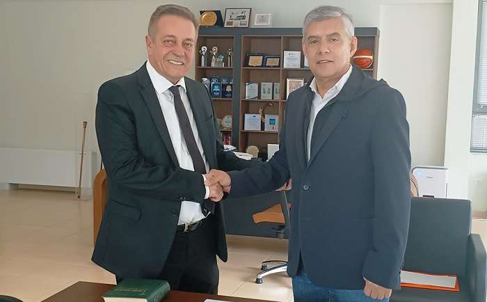 ΝΕΟΣ ΠΕΡΙΦΕΡΕΙΑΚΟΣ ΣΥΜΒΟΥΛΟΣ ΘΕΣΣΑΛΙΑΣ O ΔΙΟΝΥΣΗΣ ΜΠΑΛΟΥΚΑΣ