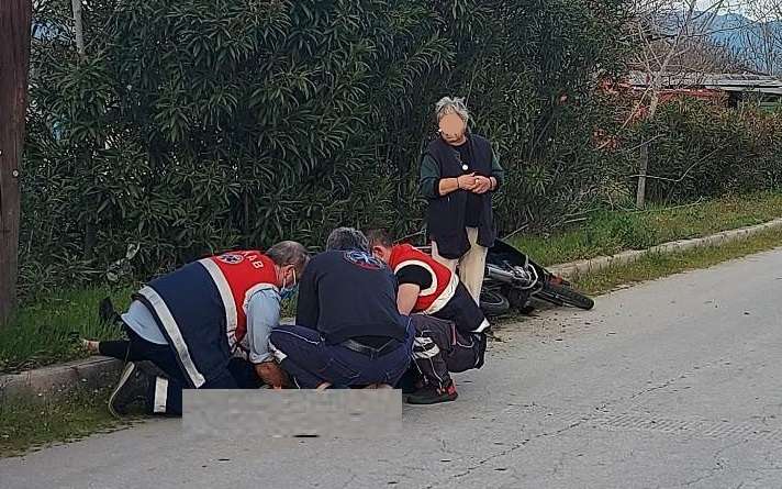 ΝΕΑΡΟΣ ΜΟΤΟΣΙΚΛΕΤΙΣΤΗΣ ΤΡΑΥΜΑΤΙΣΤΗΚΕ ΣΕ ΤΡΟΧΑΙΟ ΣΤΟΝ ΑΜΠΕΛΩΝΑ