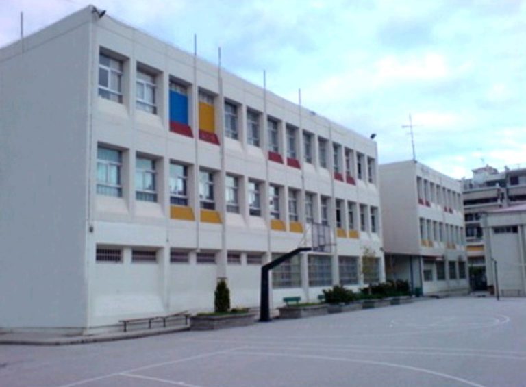 ΔΙΑΚΡΙΣΕΙΣ ΜΑΘΗΤΩΝ ΤΟΥ 3ου ΕΣΠΕΡΙΝΟΥ ΕΠΑΛ ΣΕ ΔΙΑΓΩΝΙΣΜΟΥΣ