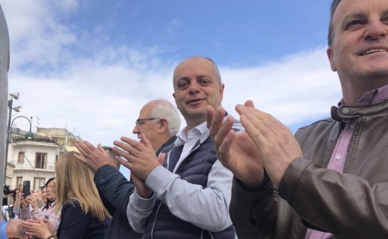 Ο ΣΕΒΑΣΜΟΣ ΤΩΝ ΣΥΜΠΟΛΙΤΩΝ ΜΑΣ ΜΕ ΑΥΤΙΣΜΟ ΕΙΝΑΙ ΣΤΟΧΟΣ ΑΔΙΑΠΡΑΓΜΑΤΕΥΤΟΣ