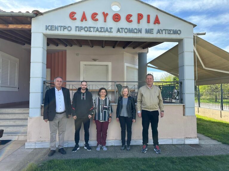 ΟΙ ΕΚΠΑΙΔΕΥΤΙΚΟΙ Α/ΒΑΘΜΙΑΣ ΣΤΗΡΙΖΟΥΝ ΤΟ ΣΥΛΛΟΓΟ ΓΟΝΕΩΝ ΑΤΟΜΩΝ ΜΕ ΑΥΤΙΣΜΟ ΚΑΙ ΤΟ ΚΡΙΚΚΕΙΟ ΟΡΦΑΝΟΤΡΟΦΕΙΟ