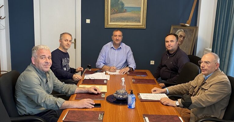 ΞΕΚΙΝΑΕΙ ΤΟ ΕΡΓΟ ΤΗΣ ΑΝΑΚΑΙΝΙΣΗΣ ΤΩΝ ΚΕΠ ΣΤΟ ΔΗΜΟ ΤΥΡΝΑΒΟΥ