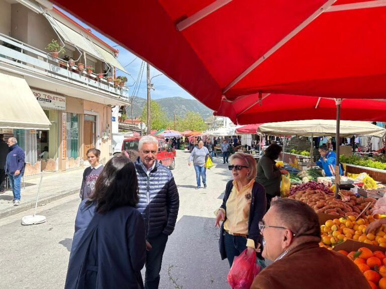 ΣΤΗ ΛΑΪΚΗ ΑΓΟΡΑ ΤΟΥ ΣΥΚΟΥΡΙΟΥ Ο Κ. ΚΟΛΛΑΤΟΣ