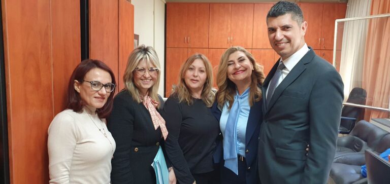 Ε. ΛΙΑΚΟΥΛΗ: ΤΑ ΔΙΚΑΣΤΗΡΙΑ ΛΑΡΙΣΑΣ, ΥΠΗΡΕΤΟΥΝΤΑΙ ΜΕ ΑΥΤΑΠΑΡΝΗΣΗ, ΑΛΛΑ ΧΡΕΙΑΖΟΝΤΑΙ ΑΜΕΣΗ ΕΝΙΣΧΥΣΗ