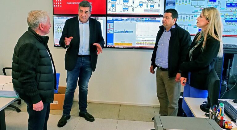 ΆΜΕΣΗ ΚΑΤΑΡΓΗΣΗ ΤΟΥ ΝΟΜΟΥ ΠΟΥ ΙΔΙΩΤΙΚΟΠΟΙΕΙ ΤΟ ΝΕΡΟ