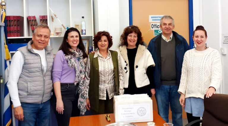 ΤΟ ΠΟΚΕΛ ΠΡΟΣΕΦΕΡΕ ΒΙΒΛΙΑ ΣΤΟ ΔΗΜΟΤΙΚΟ ΣΧΟΛΕΙΟ ΔΕΝΔΡΩΝ – ΠΛΑΤΑΝΟΥΛΙΩΝ