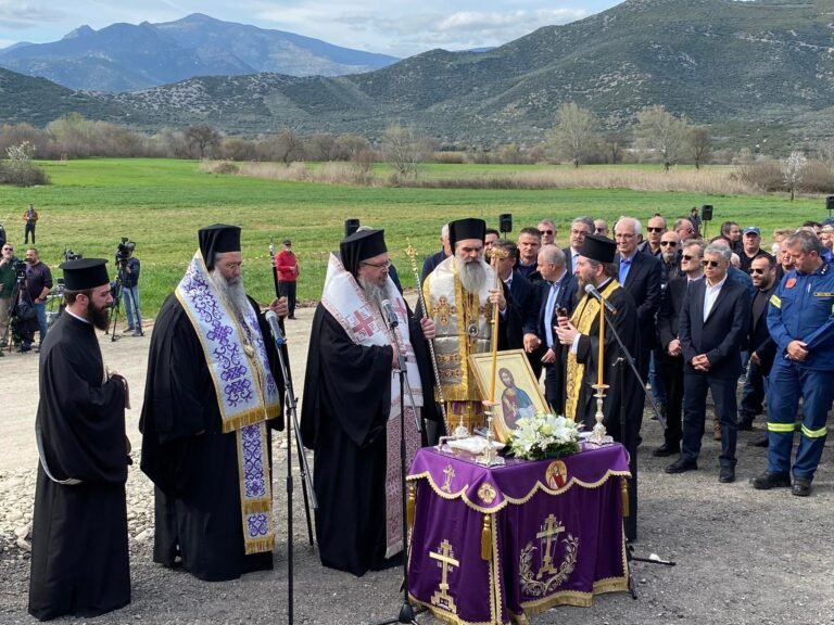 ΕΠΙΜΝΗΜΟΣΥΝΗ ΔΕΗΣΗ ΣΤΑ ΤΕΜΠΗ ΤΗΝ ΚΥΡΙΑΚΗ ΑΠΟ ΤΗ ΜΗΤΡΟΠΟΛΗ ΛΑΡΙΣΑΣ – ΤΥΡΝΑΒΟΥ