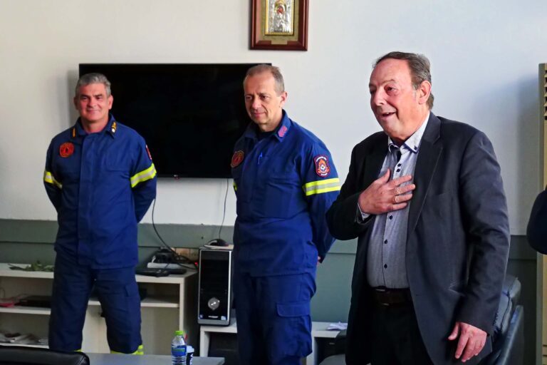 Σ. ΒΟΥΛΓΑΡΗΣ: ΦΥΛΑΚΕΣ ΑΓΓΕΛΟΙ ΤΗΣ ΖΩΗΣ ΑΚΟΜΑ ΚΑΙ ΜΕΣΑ ΣΤΙΣ ΦΛΟΓΕΣ ΚΑΙ ΣΤΑ ΕΡΕΙΠΙΑ