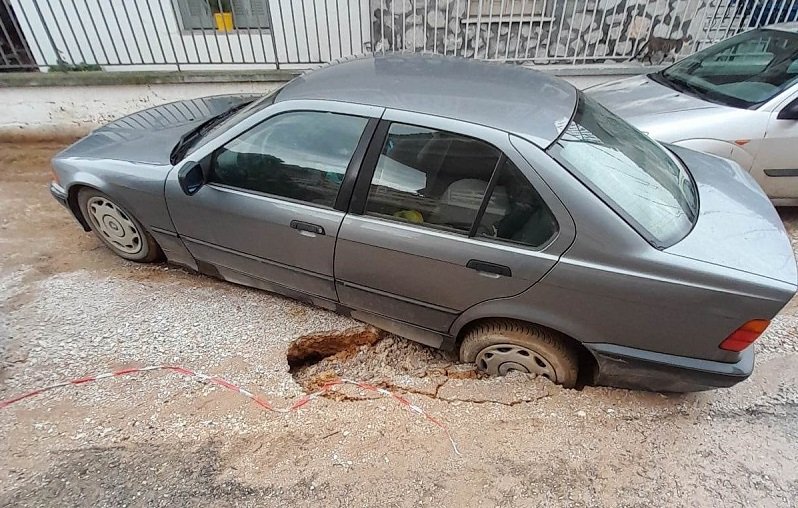 ΒΟΜΒΑΡΔΙΣΜΕΝΟ ΤΟ ΠΟΛΥΠΑΘΟ ΔΑΜΑΣΙ (ΦΩΤΟ)