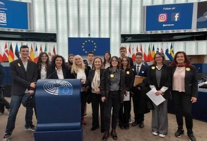ΤΟ 1ο ΠΕΙΡΑΜΑΤΙΚΟ ΛΥΚΕΙΟ ΛΑΡΙΣΑΣ ΣΤΗ ΣΥΝΟΔΟ EUROSCOLA, ΣΤΟ ΕΥΡΩΠΑΪΚΟ ΚΟΙΝΟΒΟΥΛΙΟ