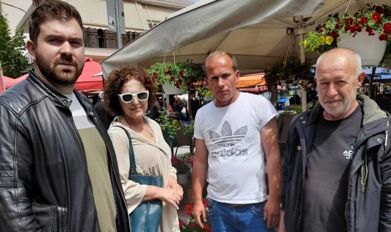 ΣΤΗ ΛΑΪΚΗ ΑΓΟΡΑ ΤΗΣ ΔΕΥΤΕΡΑΣ Ο ΑΠΟΣΤΟΛΟΣ ΠΕΚΑΣ ΚΑΙ Η ΜΑΡΙΑ ΕΜΜΑΝΟΥΗΛ – ΧΑΤΖΗ