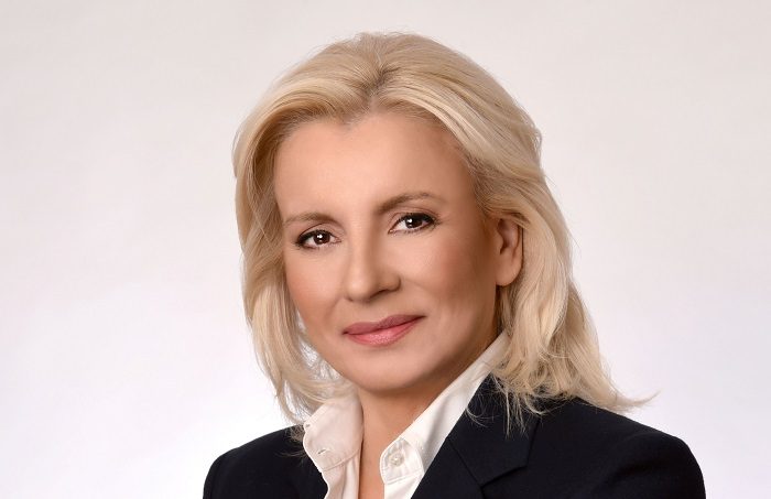 ΣΤΗ ΒΟΥΛΗ Η ΡΕΝΑ ΚΑΡΑΛΑΡΙΩΤΟΥ;
