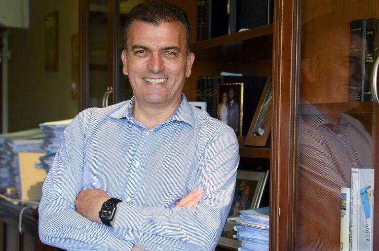 ΝΑ ΠΙΣΤΕΥΕΤΕ ΣΤΟΝ ΕΑΥΤΟ ΣΑΣ ΚΑΙ ΝΑ ΠΑΛΕΨΕΤΕ ΓΙΑ ΤΙΣ ΕΠΙΛΟΓΕΣ ΣΑΣ