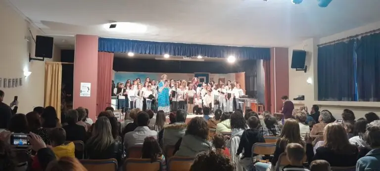 Ο ΣΥΛΛΟΓΟΣ ΓΥΝΑΙΚΩΝ ΑΜΠΕΛΩΝΑ ΤΙΜΗΣΕ ΤΗΝ ΜΗΤΕΡΑ