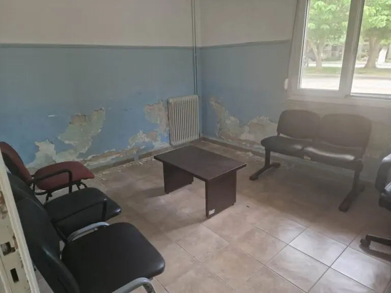 ΠΕΡΙΦΕΡΕΙΑΚΟ ΙΑΤΡΕΙΟ ΑΧΟΥΡΙ ΜΕ ΤΣΙΜΠΟΥΡΙΑ ΣΤΗ ΡΟΔΙΑ