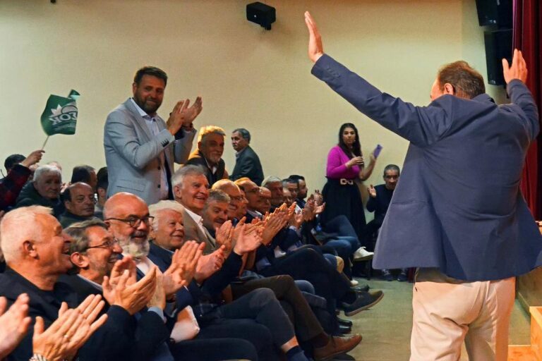 ΦΩΤΟΡΕΠΟΡΤΑΖ ΑΠΟ ΤΗΝ ΟΜΙΛΙΑ ΤΟΥ ΣΩΤΗΡΗ ΒΟΥΛΓΑΡΗ ΣΤΗ ΛΑΡΙΣΑ