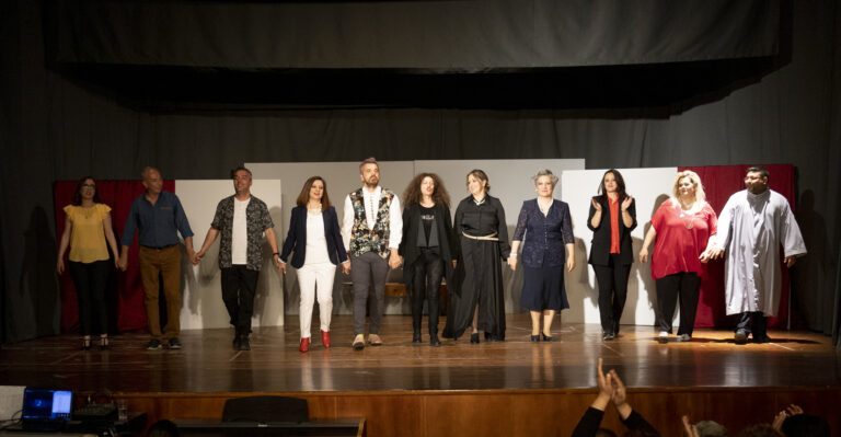ΕΥΧΑΡΙΣΤΗΡΙΟ ΤΟΥ ΣΥΛΛΟΓΟΥ ΓΥΝΑΙΚΩΝ ΤΥΡΝΑΒΟΥ ΓΙΑ ΤΙΣ ΠΕΤΥΧΗΜΕΝΕΣ ΘΕΑΤΡΙΚΕΣ ΠΑΡΑΣΤΑΣΕΙΣ