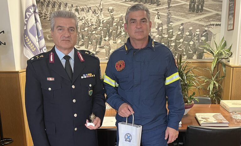 ΕΘΙΜΟΤΥΠΙΚΗ ΕΠΙΣΚΕΨΗ ΤΟΥ ΔΙΟΙΚΗΤΗ ΠΥΡΟΣΒΕΣΤΙΚΗΣ ΔΙΟΙΚΗΣΗΣ ΘΕΣΣΑΛΙΑΣ ΣΤΗ ΓΕ.Π.Α.Δ. ΘΕΣΣΑΛΙΑΣ