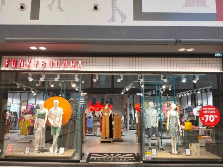 ΜΑΪΟΣ ΜΕ ΠΡΟΣΦΟΡΕΣ ΣΤΟ FASHION CITY OUTLET