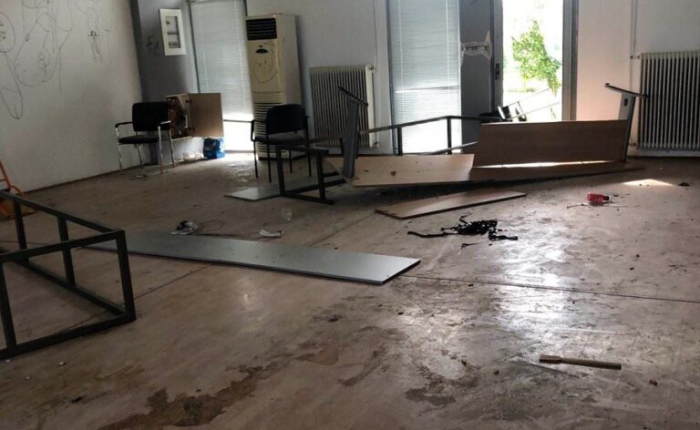 ΤΟ ΕΜΜΑΝΟΥΗΛΕΙΟ ΣΤΟΝ ΤΥΡΝΑΒΟ ΕΚΠΕΜΠΕΙ S.O.S. (ΒΙΝΤΕΟ)