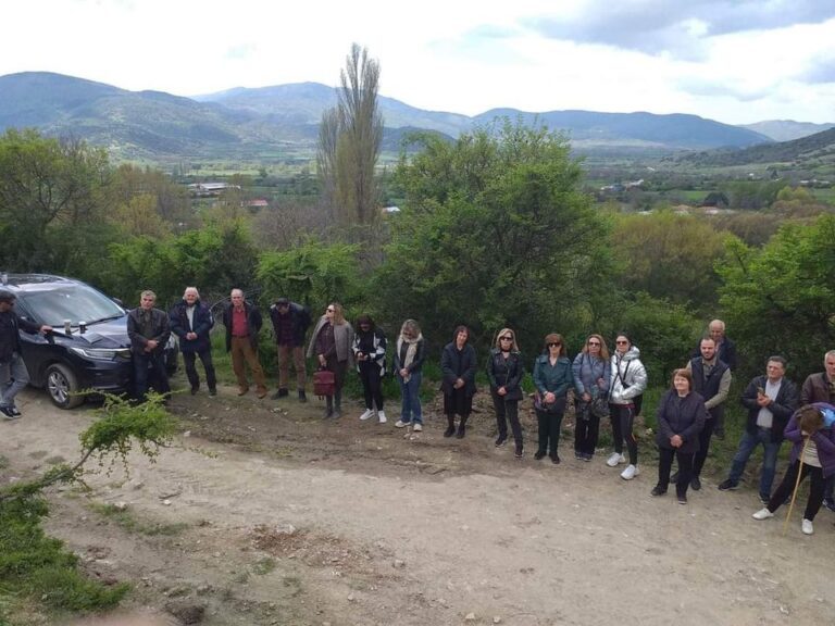 ΕΚΔΗΛΩΣΗ ΤΙΜΗΣ ΚΑΙ ΜΝΗΜΗΣ ΣΤΗΝ ΚΑΡΥΑ ΓΙΑ ΤΟΥΣ ΦΟΝΕΥΘΕΝΤΕΣ ΑΠΟ ΤΟΥΣ ΓΕΡΜΑΝΟΥΣ