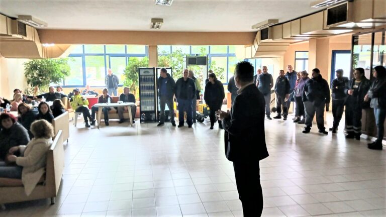 Θ. ΜΑΜΑΚΟΣ: ΤΟ ΤΕΡΜΑΤΙΣΕ Ο κ. ΚΑΛΟΓΙΑΝΝΗΣ! – «ΓΥΜΝΟΙ» ΚΑΙ ΑΠΡΟΣΤΑΤΕΥΤΟΙ ΟΙ ΕΡΓΑΖΟΜΕΝΟΙ ΤΟΥ ΔΗΜΟΥ ΛΑΡΙΣΑΙΩΝ