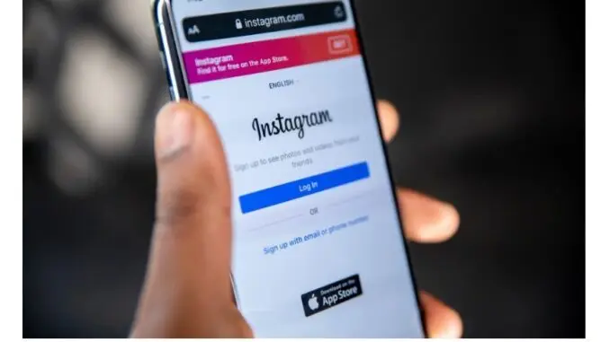 INSTAGRAM