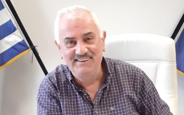 ΣΚΟΤΩΘΗΚΕ ΣΕ ΤΡΟΧΑΙΟ Ο ΔΗΜΑΡΧΟΣ ΔΟΞΑΤΟΥ ΘΕΜΗΣ ΖΕΚΕΡΙΔΗΣ