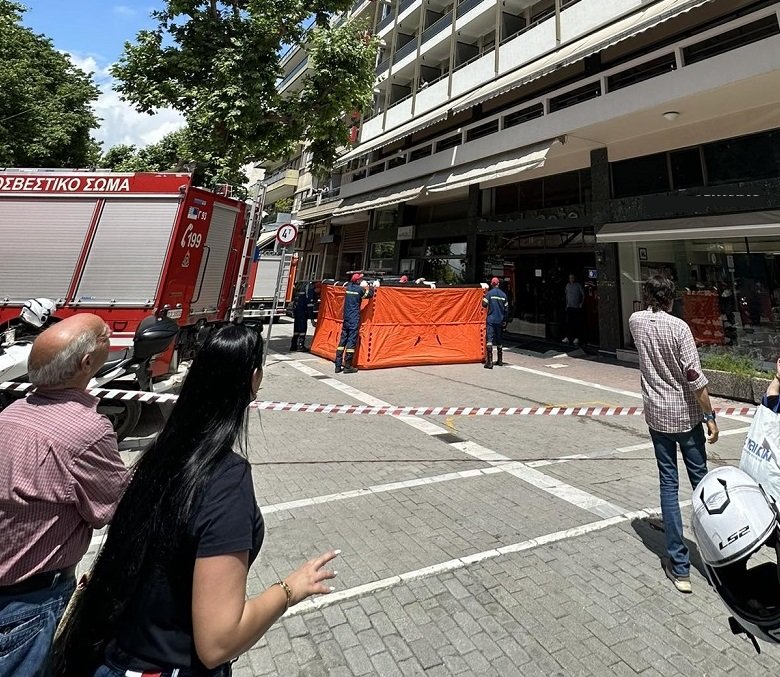 ΑΝΑΣΤΑΤΩΣΗ ΣΤΗ ΛΑΡΙΣΑ: ΑΛΛΟΔΑΠΗ ΑΠΕΙΛΟΥΣΕ ΝΑ ΒΑΛΕΙ ΤΕΛΟΣ ΣΤΗ ΖΩΗ ΤΗΣ
