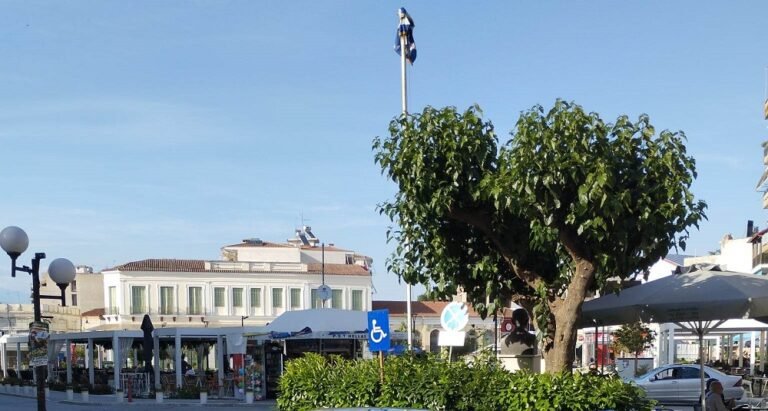 ΚΑΠΟΙΟΣ ΝΑ ΤΑΚΤΟΠΟΙΗΣΕΙ ΤΗ ΣΗΜΑΙΑ ΣΤΟ ΔΗΜΑΡΧΕΙΟ ΤΟΥ ΤΥΡΝΑΒΟΥ