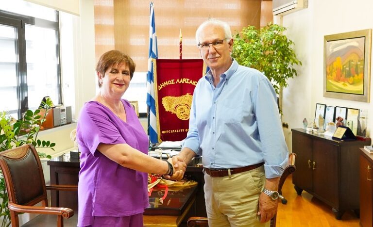 ΥΠΟΨΗΦΙΑ ΜΕ ΤΗ «ΣΥΜΠΑΡΑΤΑΞΗ ΛΑΡΙΣΑΙΩΝ» Η ΝΙΚΟΛΕΤΑ ΜΠΑΣΔΕΚΗ