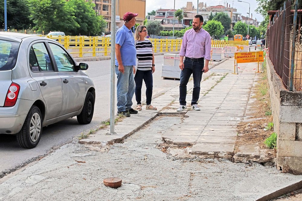 ΔΗΜΟΣ ΛΑΡΙΣΑΙΩΝ: ΞΕΚΙΝΑΕΙ ΕΡΓΟ ΚΑΤΑΣΚΕΥΗΣ – ΣΥΝΤΗΡΗΣΗΣ ΠΕΖΟΔΡΟΜΙΩΝ ΣΕ ΔΙΑΦΟΡΑ ΣΗΜΕΙΑ ΤΗΣ ΠΟΛΗΣ