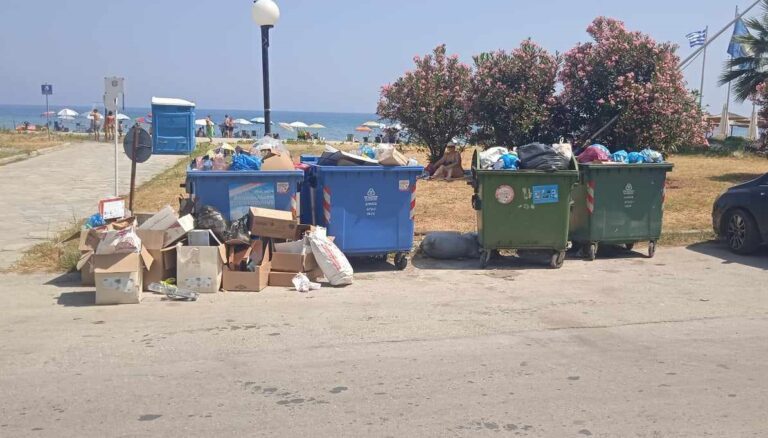 ΚΟΛΥΜΠΟΥΣΑΝ ΔΙΠΛΑ ΣΕ ΣΚΟΥΠΙΔΙΑ ΣΤΟ ΣΤΟΜΙΟ