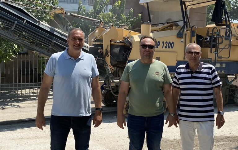 ΞΕΚΙΝΗΣΑΝ ΕΡΓΑΣΙΕΣ ΑΣΦΑΛΤΟΣΤΡΩΣΗΣ ΣΤΗΝ ΠΟΛΗ ΤΟΥ ΤΥΡΝΑΒΟΥ