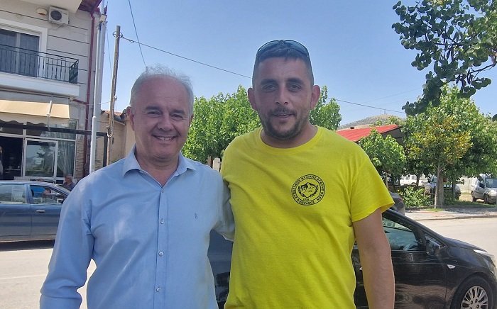 ΜΕ ΤΟΝ Γ. ΜΑΝΩΛΗ Ο ΣΤΡΑΤΙΩΤΙΚΟΣ ΝΙΚΟΣ ΖΕΒΛΑΣ