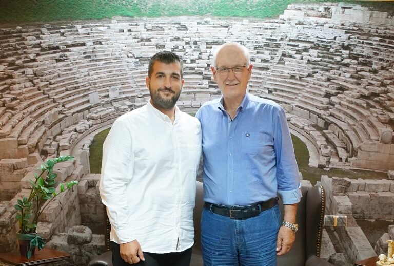 ΥΠΟΨΗΦΙΟΣ ΜΕ ΤΗ «ΣΥΜΠΑΡΑΤΑΞΗ» Ο ΥΠΕΥΘΥΝΟΣ ΑΥΤΟΔΙΟΙΚΗΣΗΣ ΤΗΣ ΝΕ ΠΑΣΟΚ – ΚΙΝΑΛ ΚΥΡΙΑΚΟΣ ΚΟΥΡΟΥΤΣΑΛΗΣ